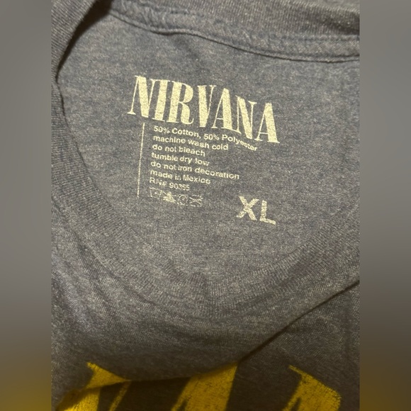 EUC Nirvana Blue and Yellow 2019 Smiley Face Graphic Tee size XL - Picture 4 of 4